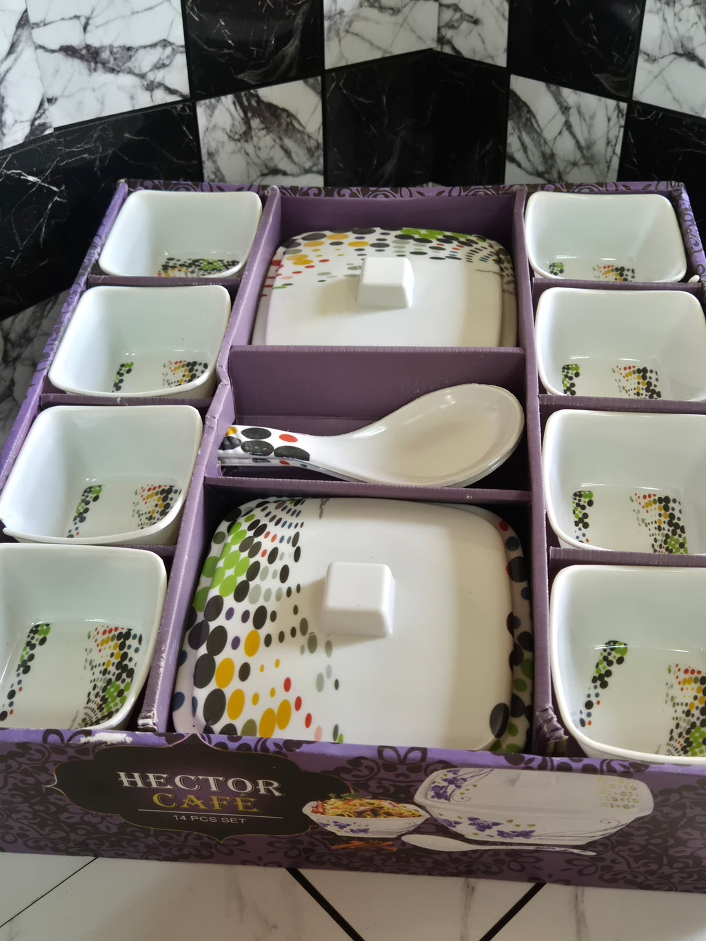 Crockery kitchen set